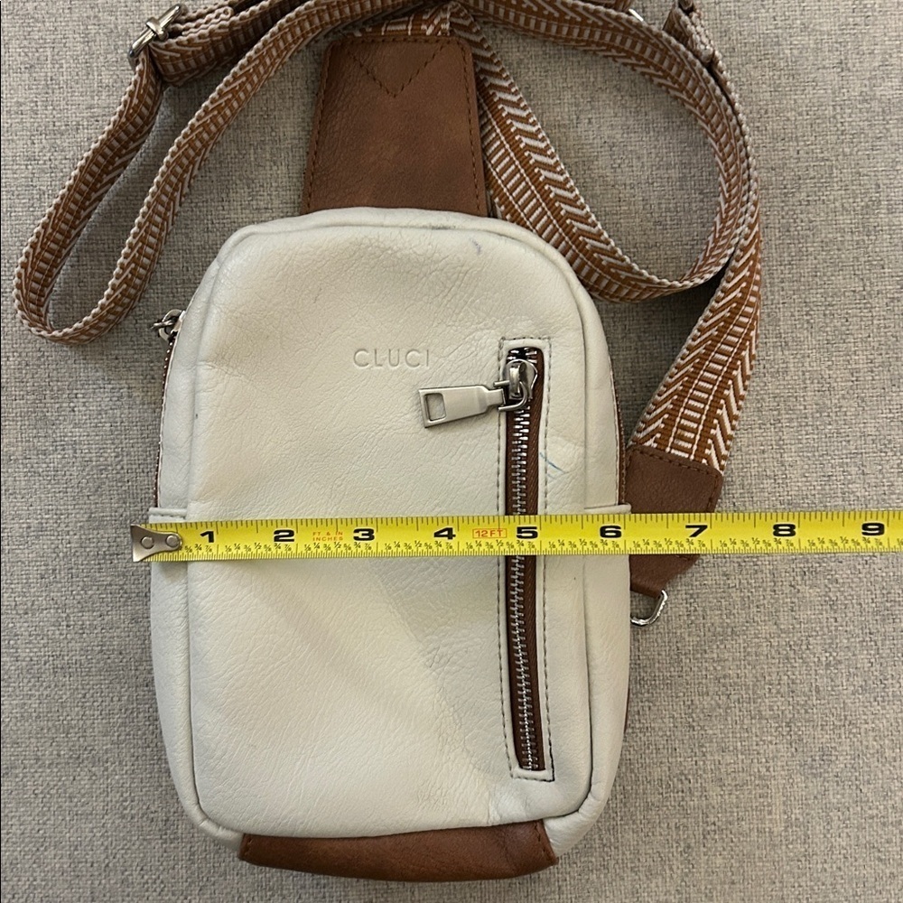 CLUCI Small Sling Vegan Leather Crossbody - Picture 5 of 15